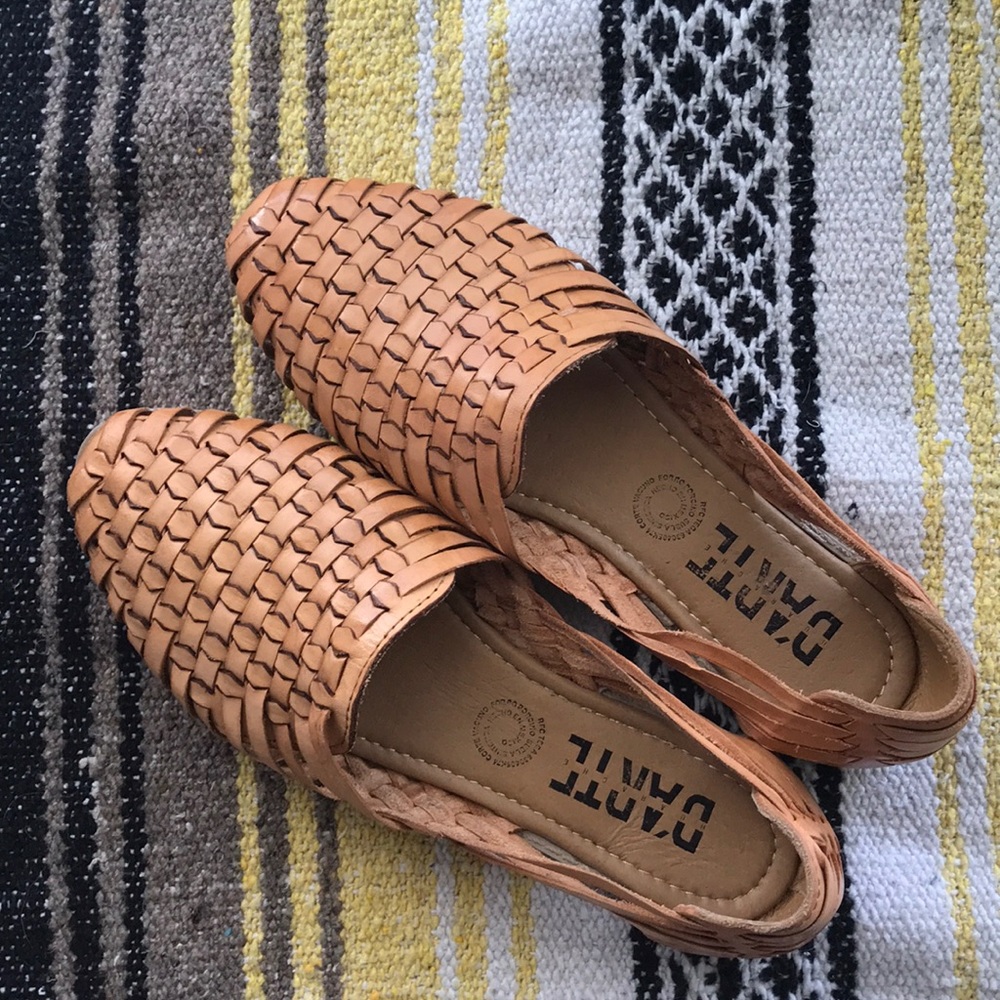 D’arte authentic leather huaraches.